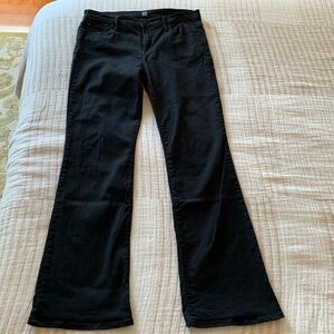 GAP black jeans in “perfect boot” cut size 31